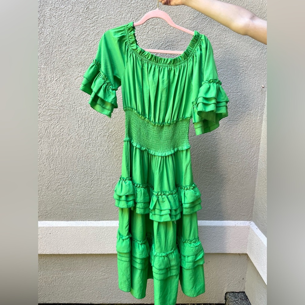 Donating on 7/23!!
Wishing wavers Green Ruffled Maxi Dress with Smocked Waist